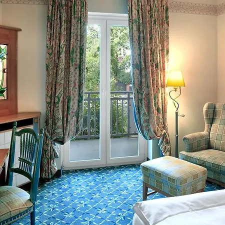 فندق Country Timmendorfer 4*