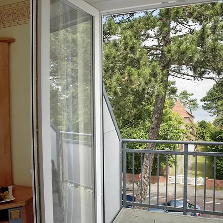Hotel Country Timmendorfer 4*